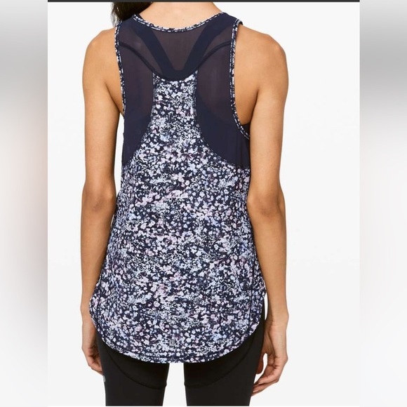 Lululemon Sculpt Tank II - Picture 2 of 13